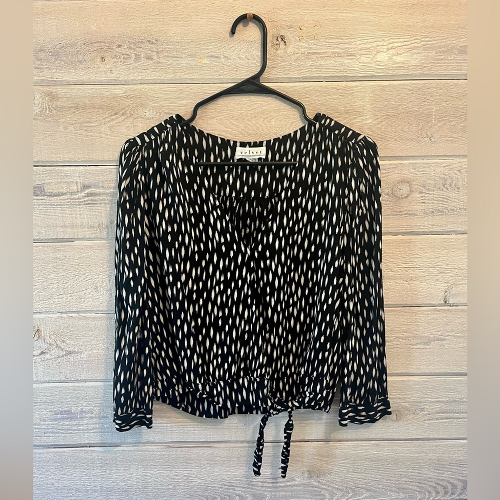 Velvet by Graham & Spencer Wrap Blouse size S